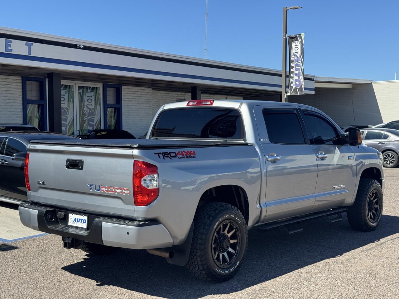 Toyota Tundra 4WD SR5 CrewMax 5.5' Bed 5.7L (Natl) 2019
