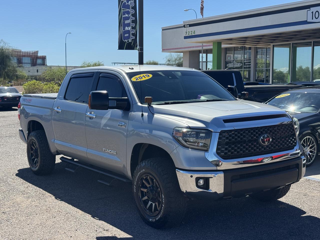 Toyota Tundra 4WD SR5 CrewMax 5.5' Bed 5.7L (Natl) 2019