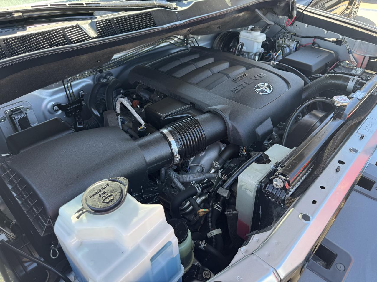 Toyota Tundra 4WD SR5 CrewMax 5.5' Bed 5.7L (Natl) 2019