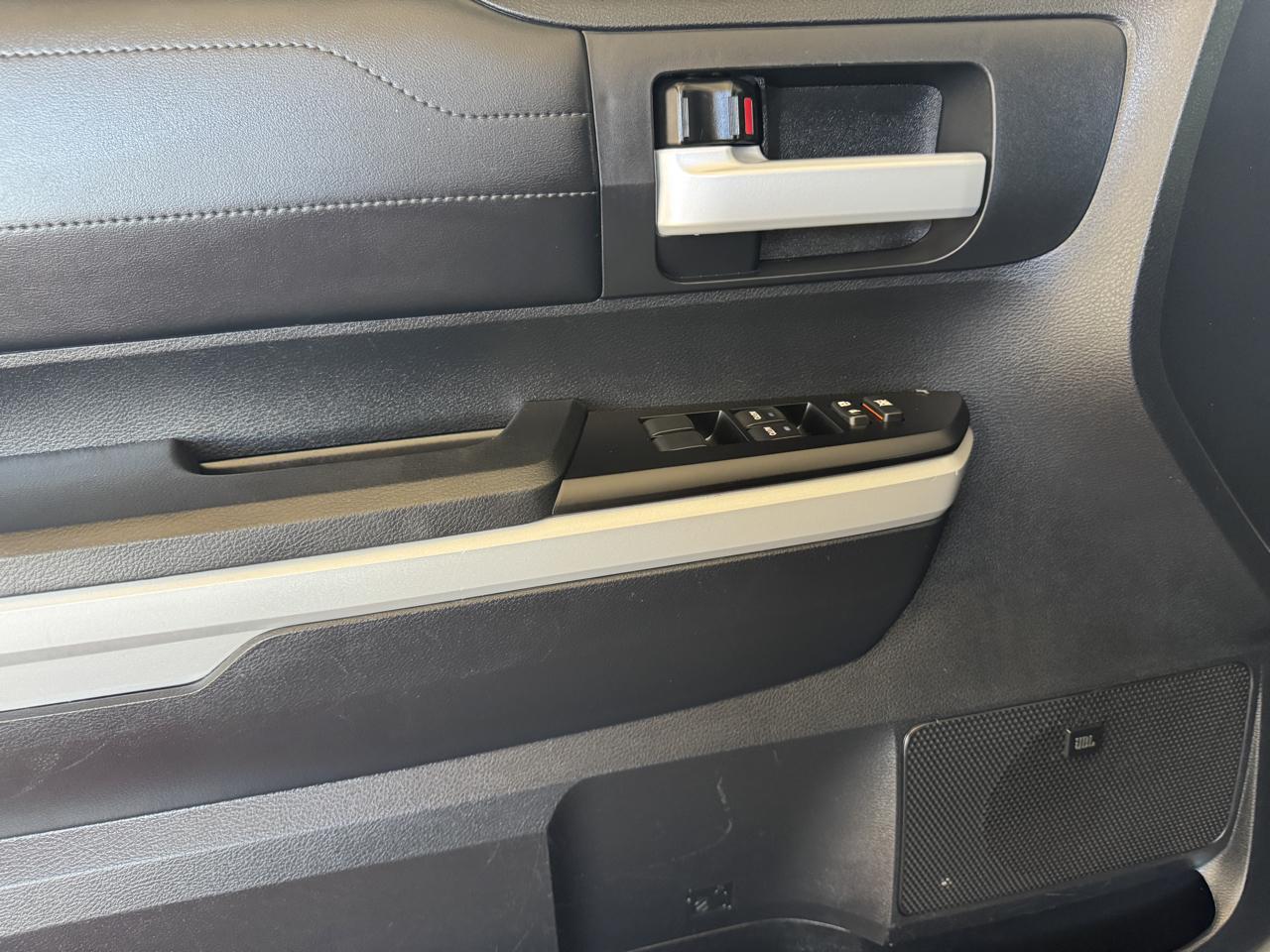 Toyota Tundra 4WD SR5 CrewMax 5.5' Bed 5.7L (Natl) 2019