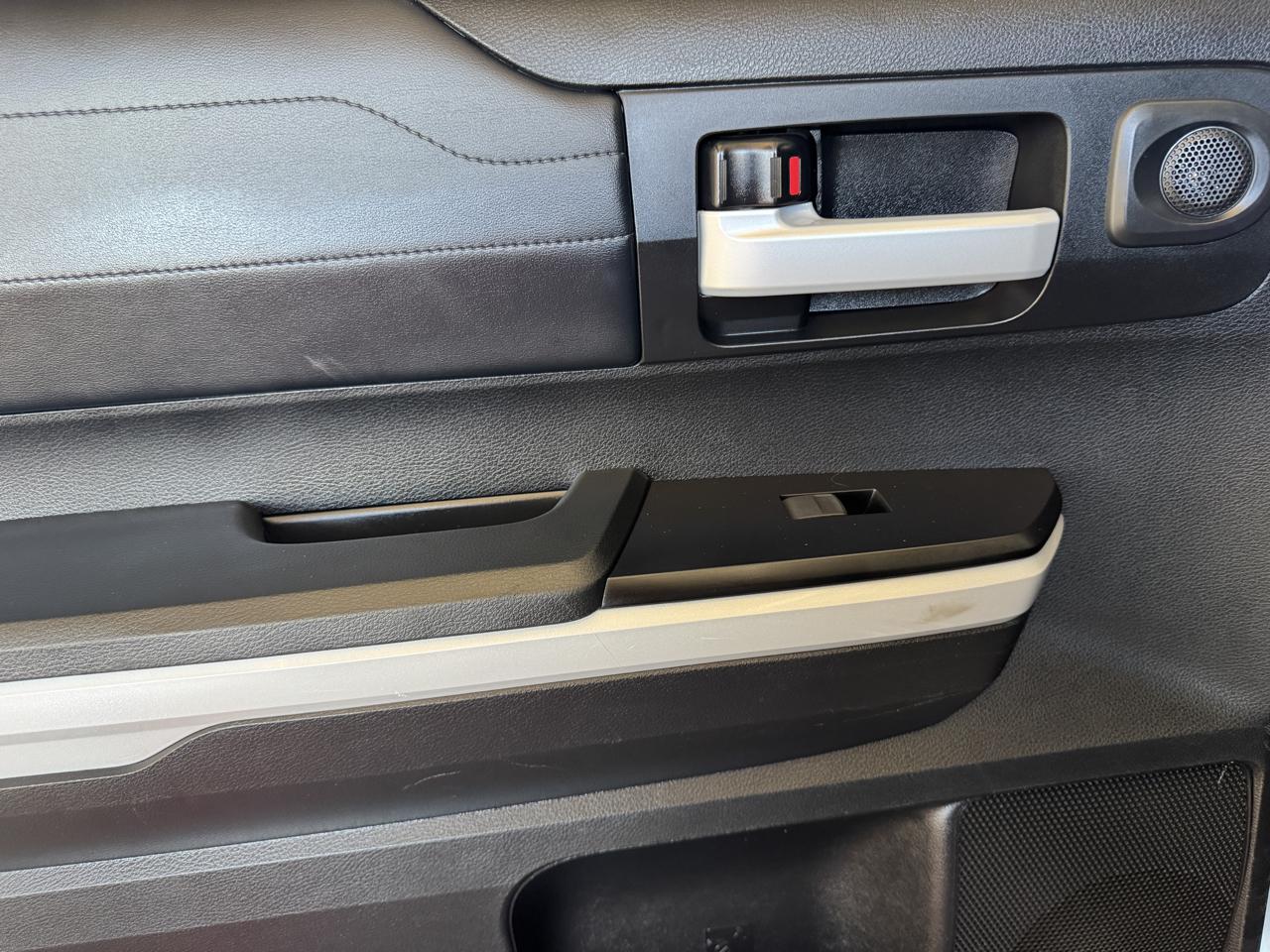 Toyota Tundra 4WD SR5 CrewMax 5.5' Bed 5.7L (Natl) 2019