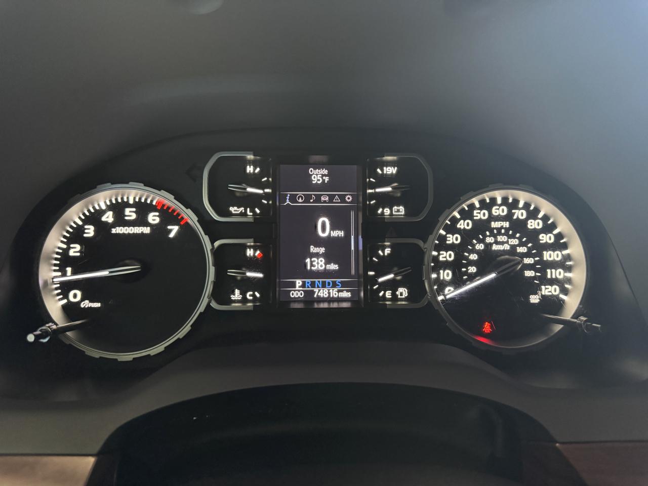 Toyota Tundra 4WD SR5 CrewMax 5.5' Bed 5.7L (Natl) 2019