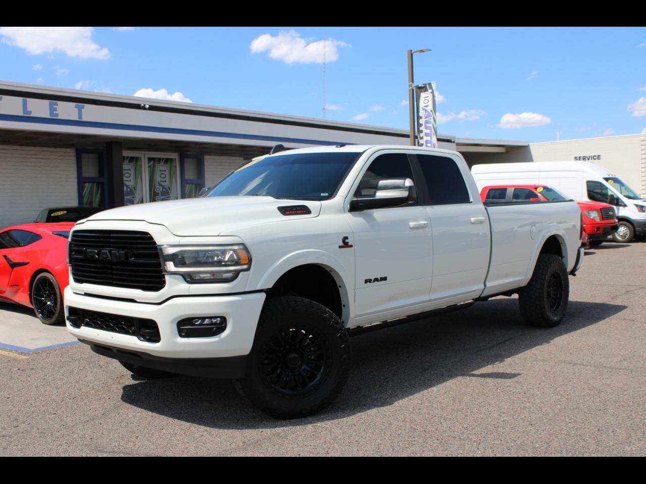 RAM 3500 Laramie 4x4 Crew Cab 8' Box 2022