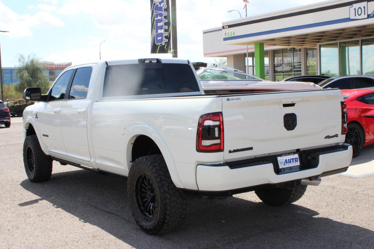 RAM 3500 Laramie 4x4 Crew Cab 8' Box 2022