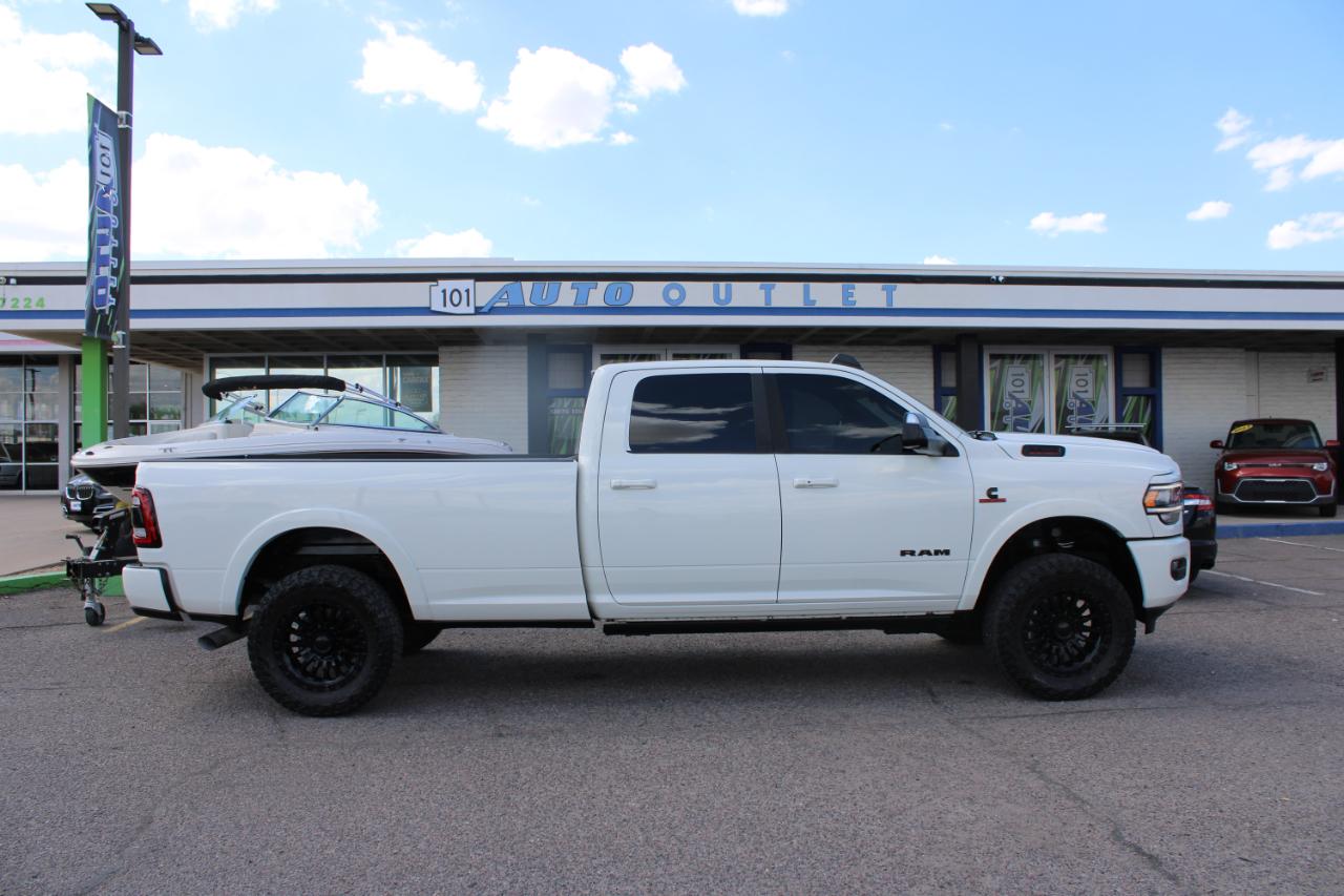 RAM 3500 Laramie 4x4 Crew Cab 8' Box 2022