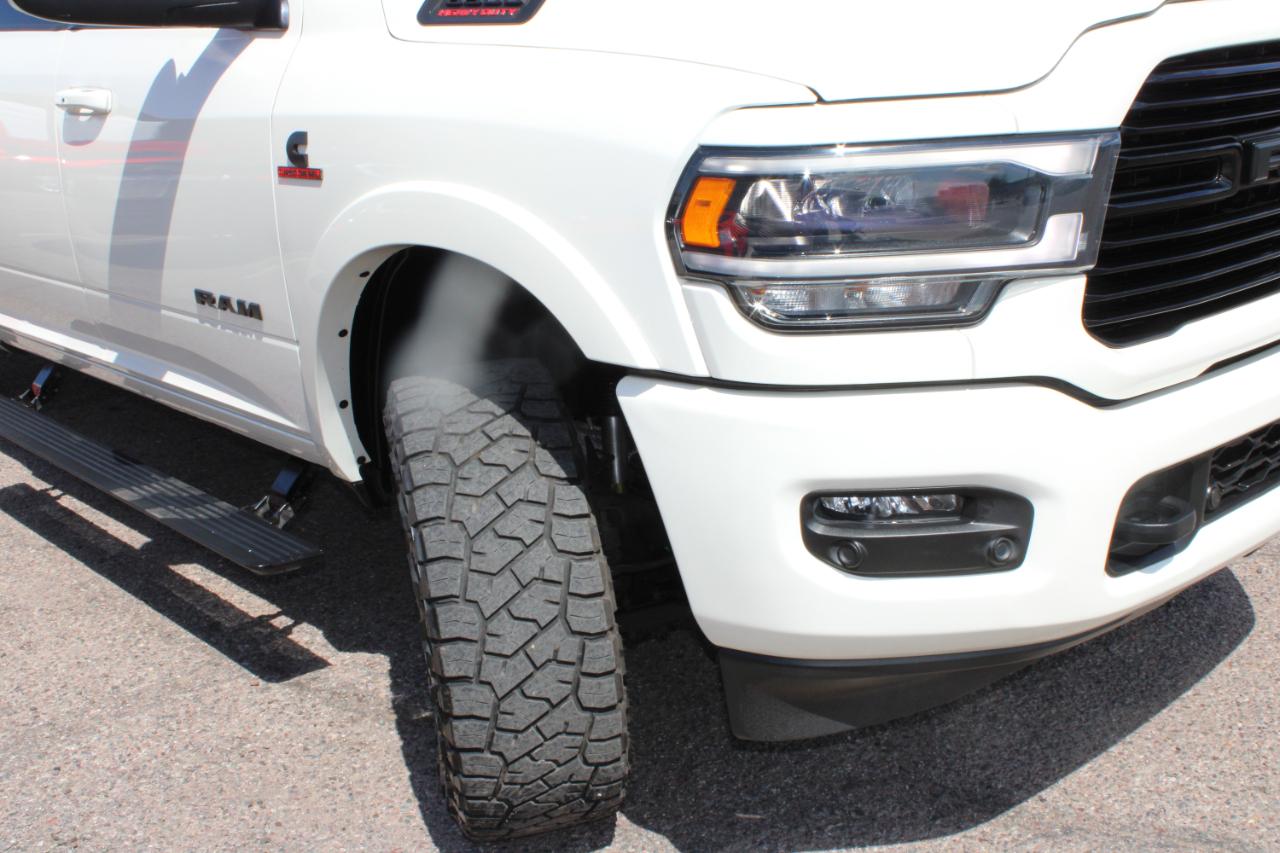 RAM 3500 Laramie 4x4 Crew Cab 8' Box 2022