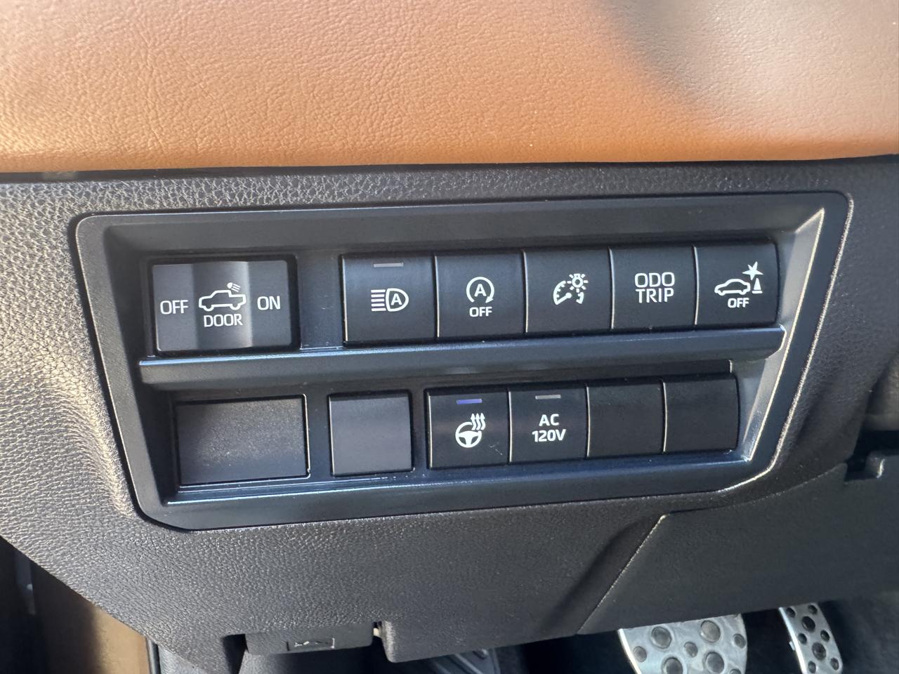 Toyota Tundra 4WD 1794 Edition CrewMax 5.5' Bed (Natl) 2024