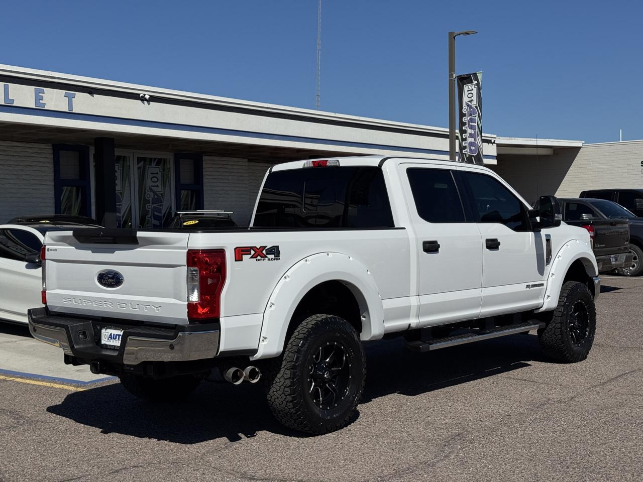 Ford Super Duty F-250 SRW 4WD Crew Cab 156" FX4 2019