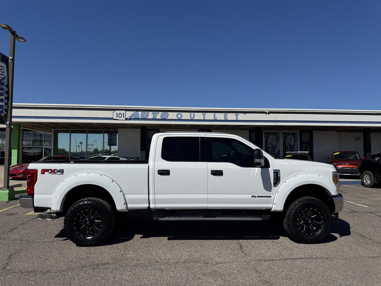 Ford Super Duty F-250 SRW 4WD Crew Cab 156" FX4 2019