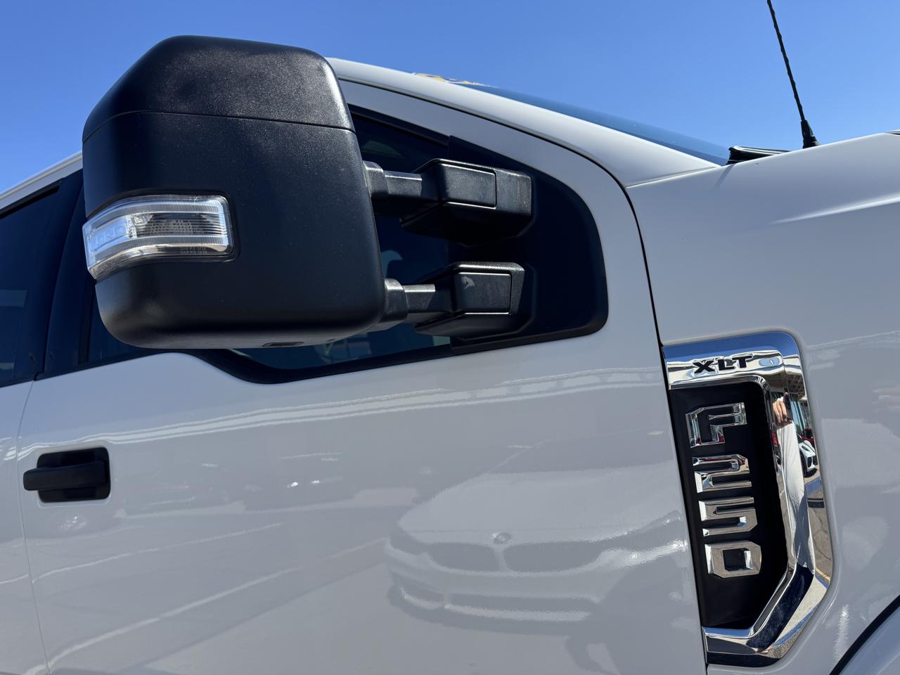 Ford Super Duty F-250 SRW 4WD Crew Cab 156" FX4 2019
