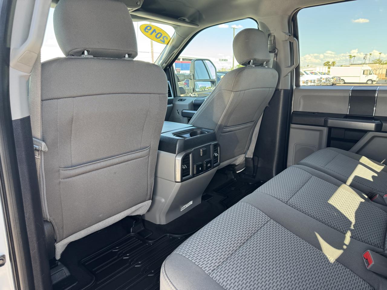 Ford Super Duty F-250 SRW 4WD Crew Cab 156" FX4 2019