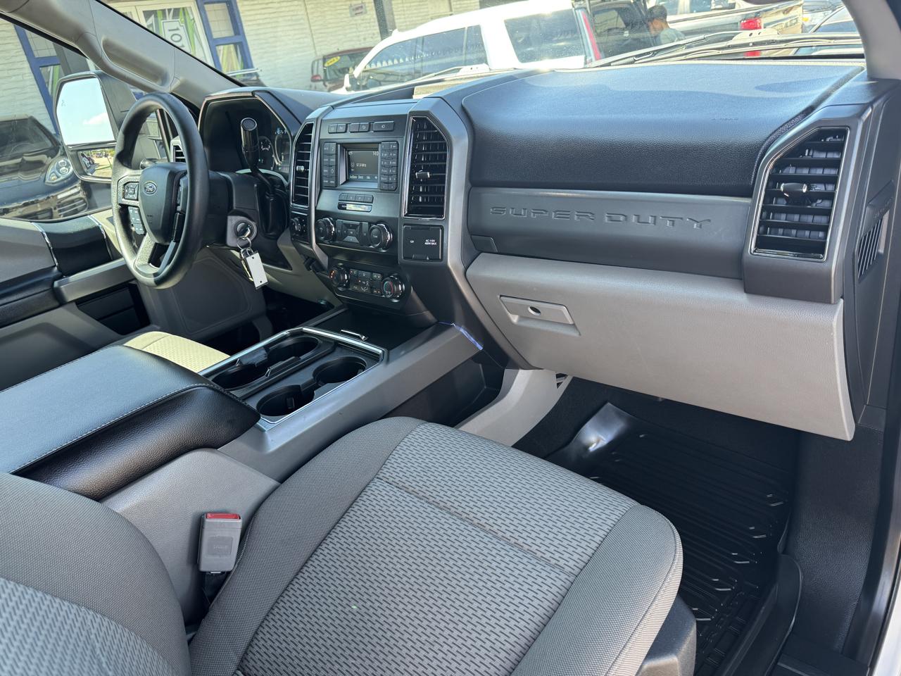 Ford Super Duty F-250 SRW 4WD Crew Cab 156" FX4 2019