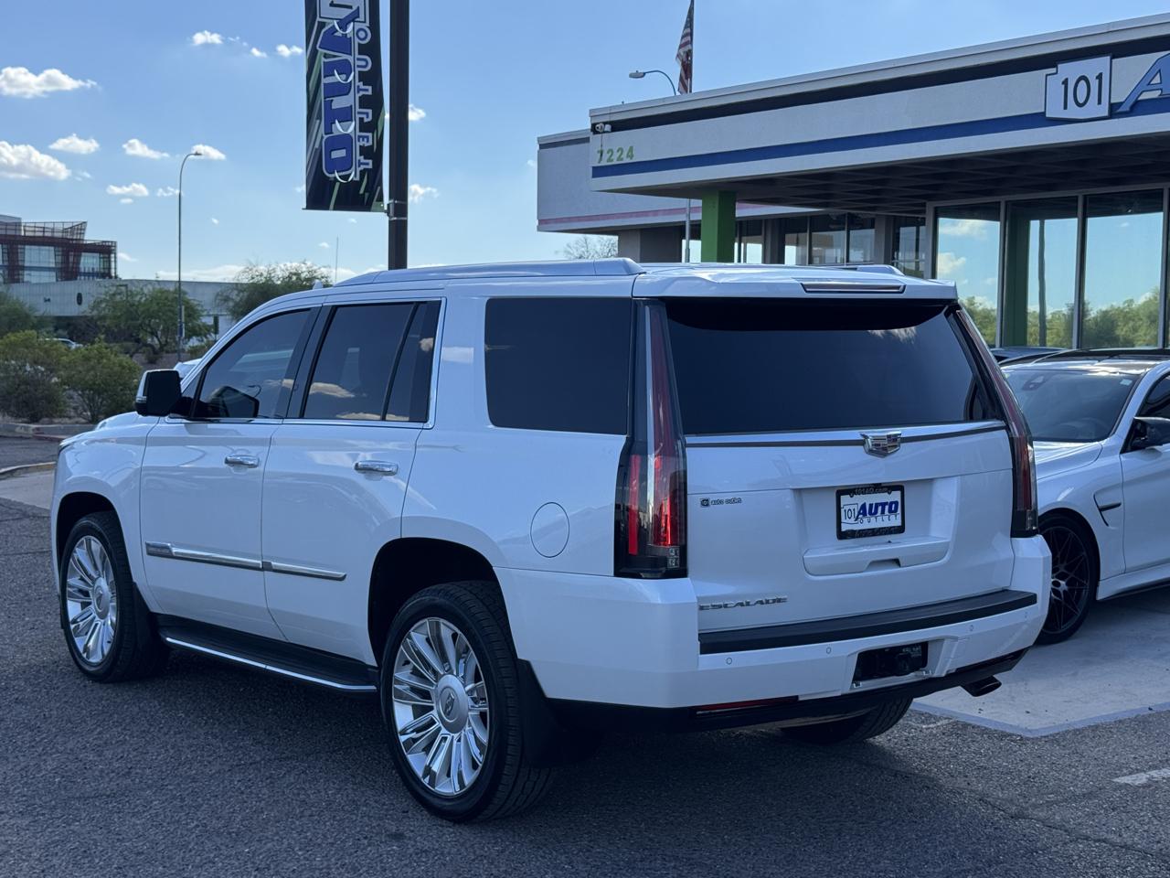 Cadillac Escalade 4WD 4dr Platinum 2016