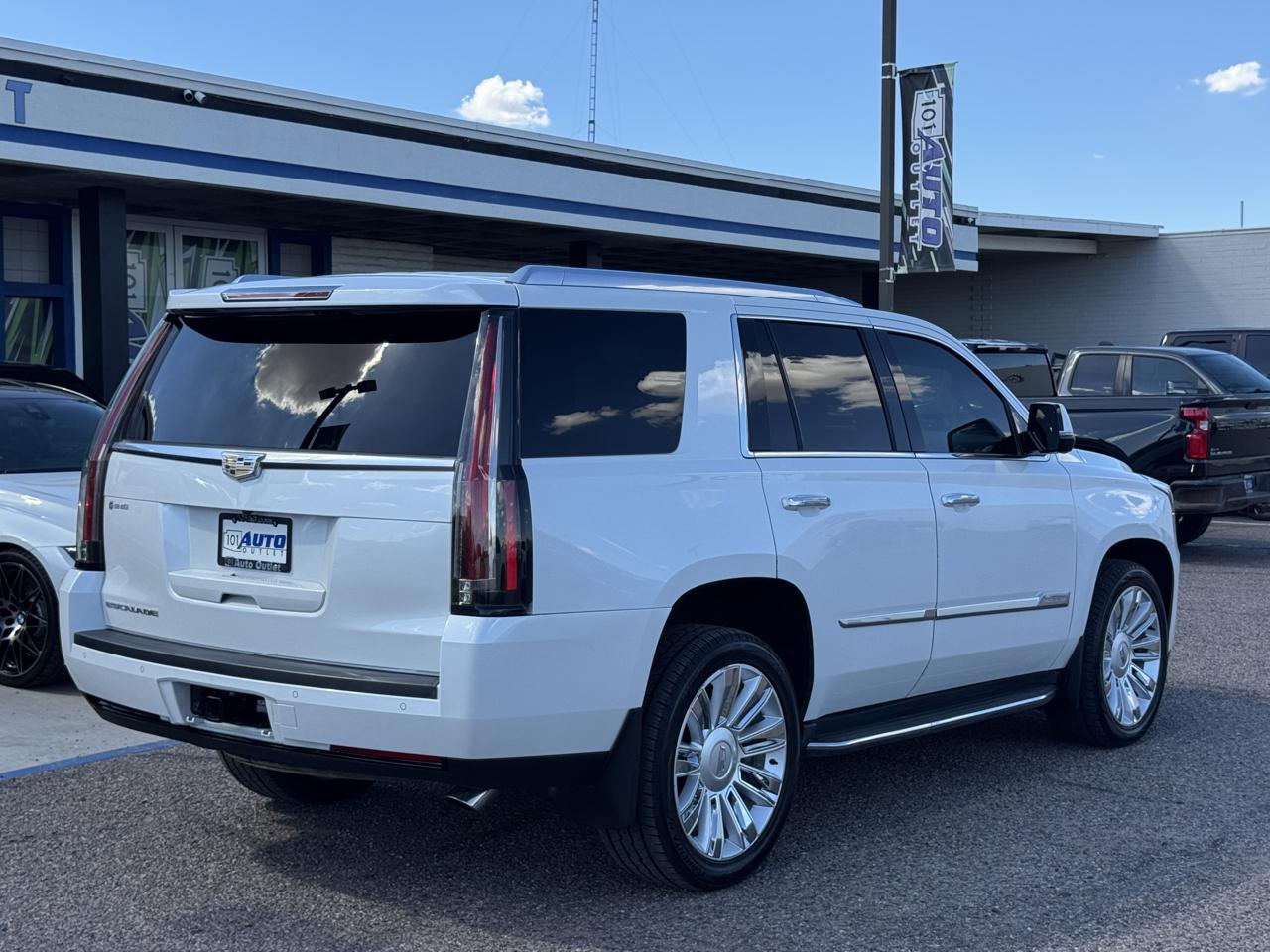 Cadillac Escalade 4WD 4dr Platinum 2016