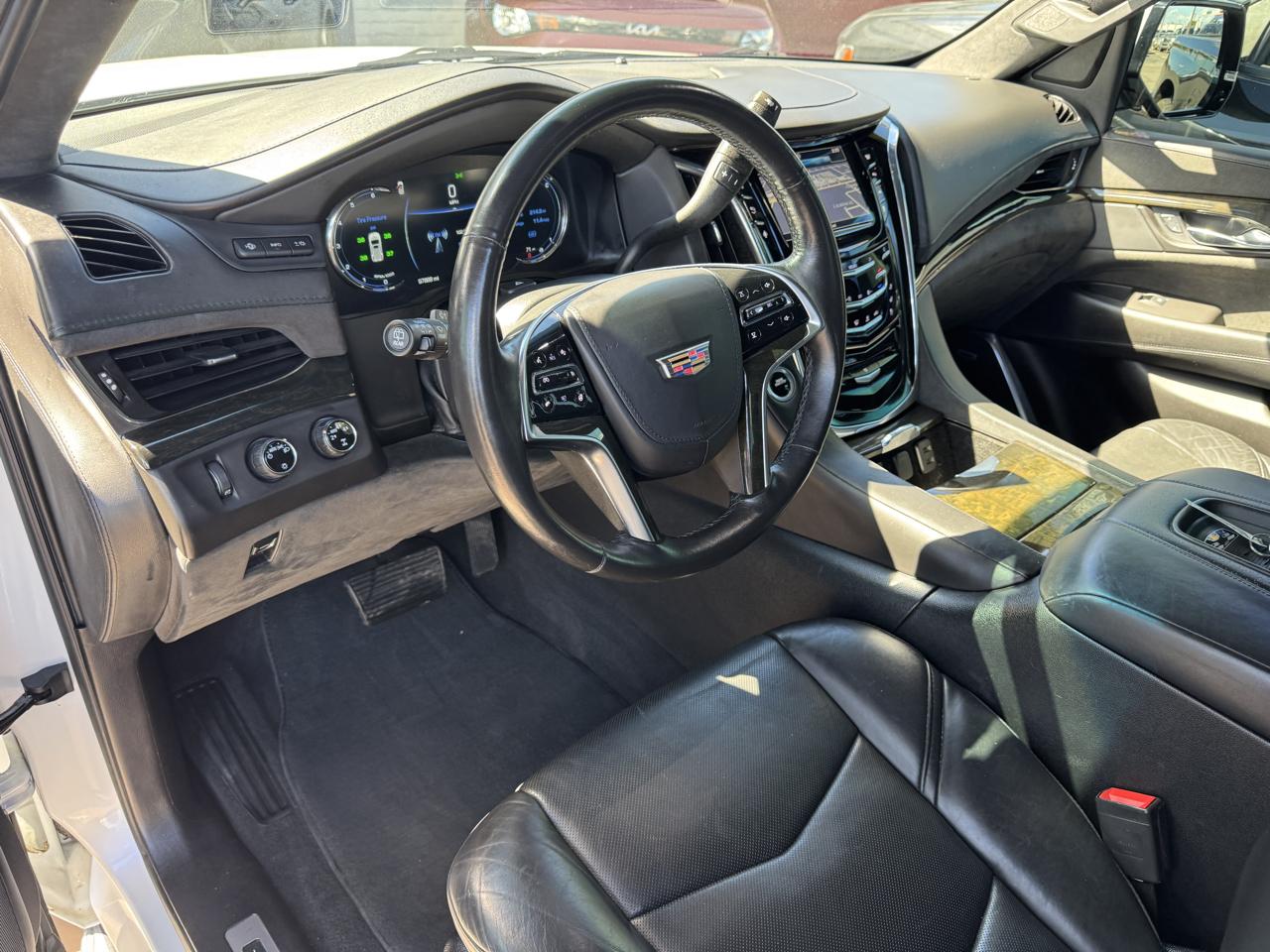 Cadillac Escalade 4WD 4dr Platinum 2016