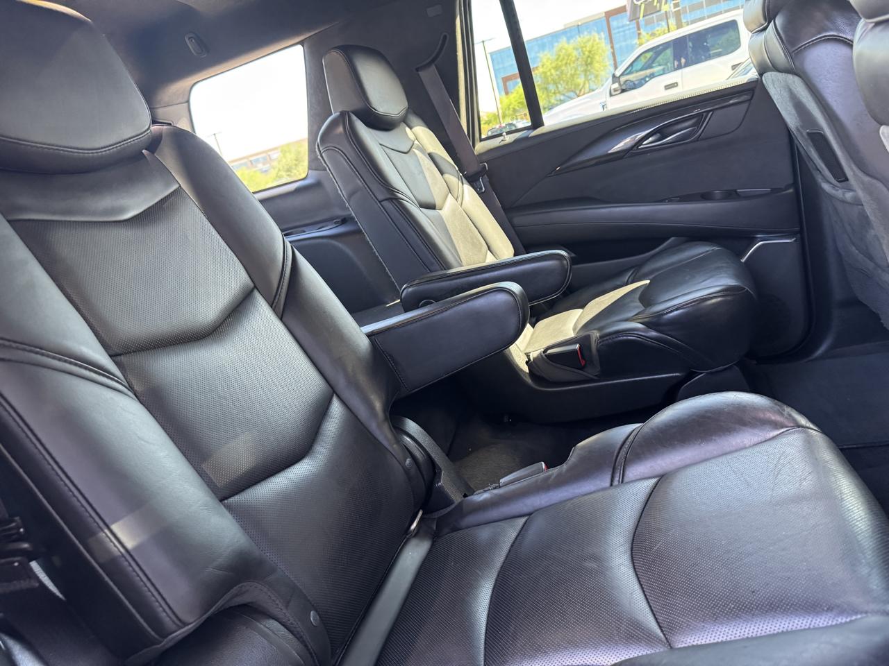 Cadillac Escalade 4WD 4dr Platinum 2016