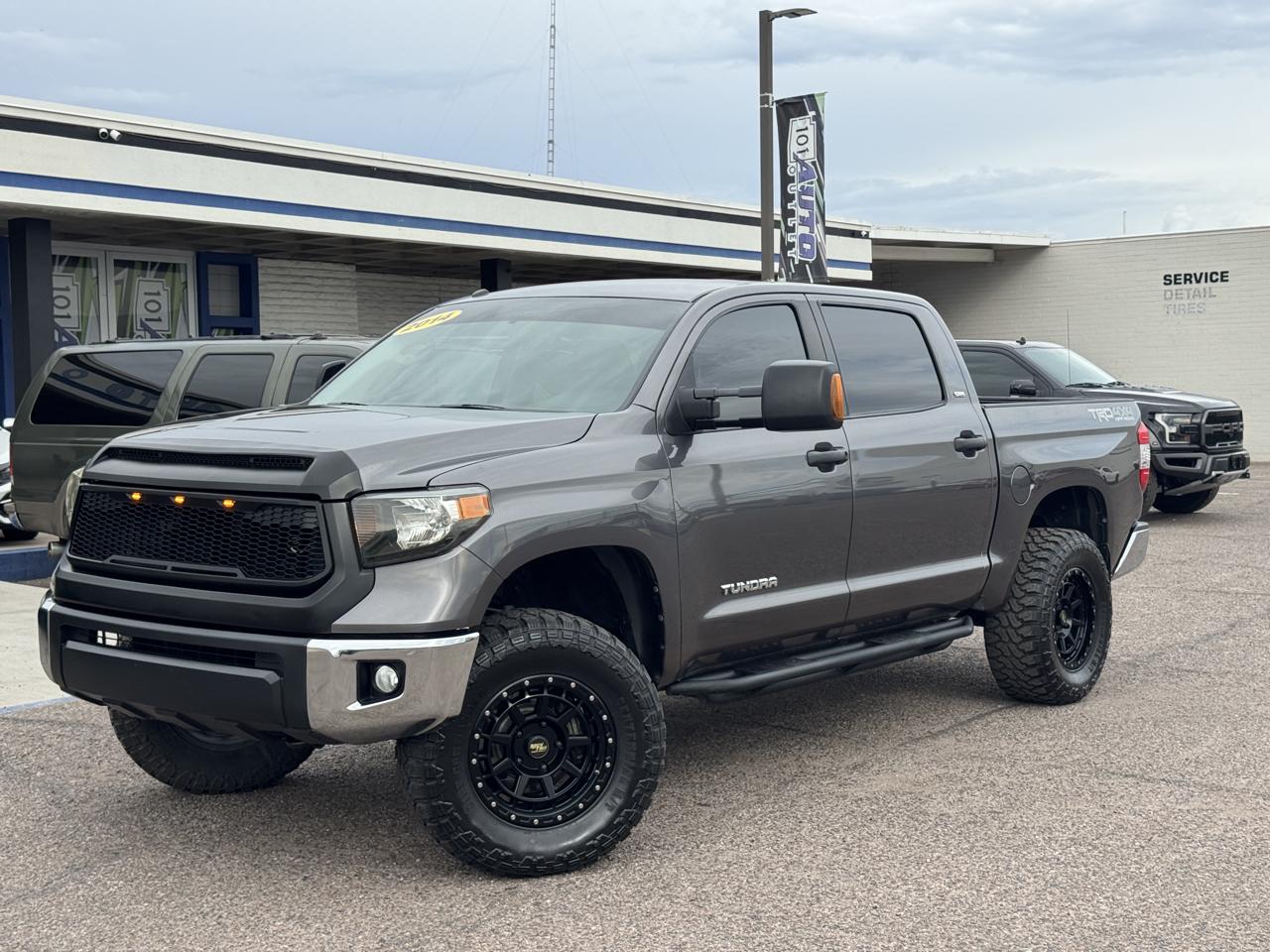 Toyota Tundra 4WD Truck CrewMax 4.6L V8 6-Spd AT SR5 (Natl) 2014