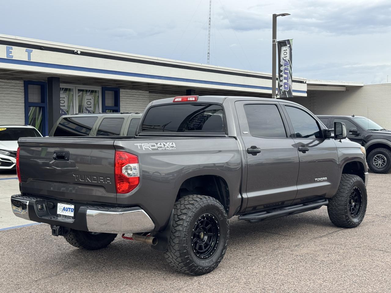 Toyota Tundra 4WD Truck CrewMax 4.6L V8 6-Spd AT SR5 (Natl) 2014