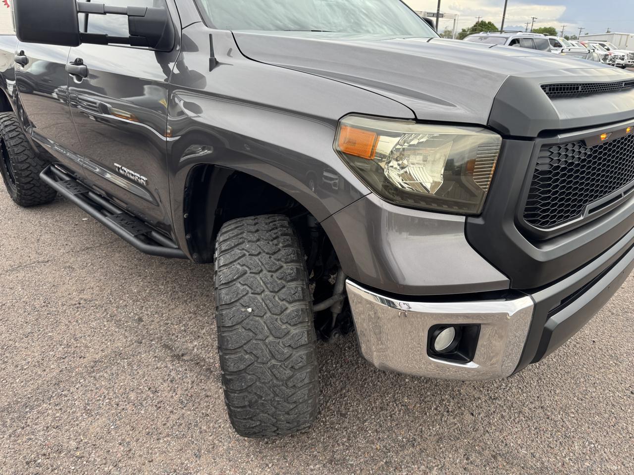 Toyota Tundra 4WD Truck CrewMax 4.6L V8 6-Spd AT SR5 (Natl) 2014