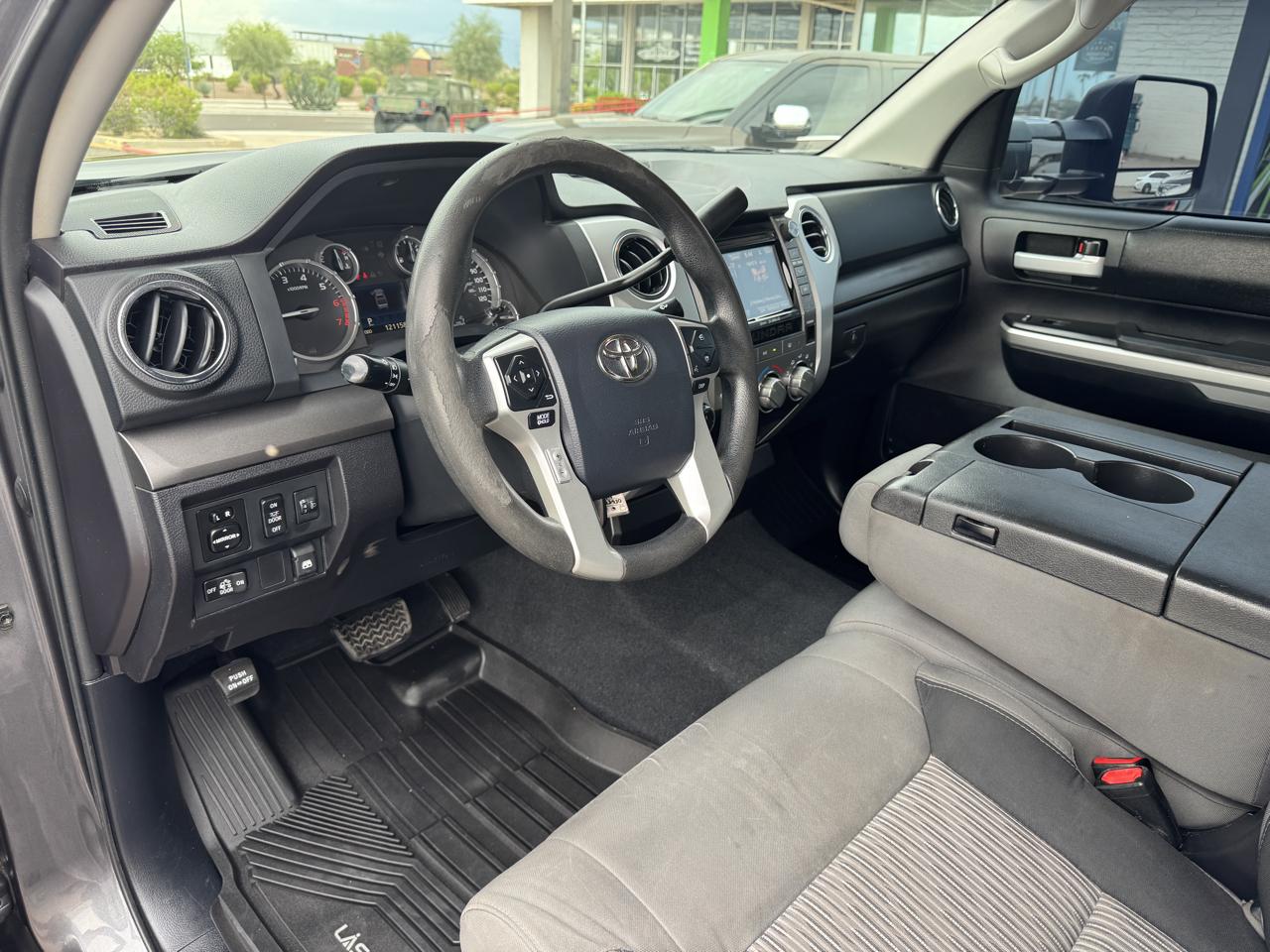 Toyota Tundra 4WD Truck CrewMax 4.6L V8 6-Spd AT SR5 (Natl) 2014