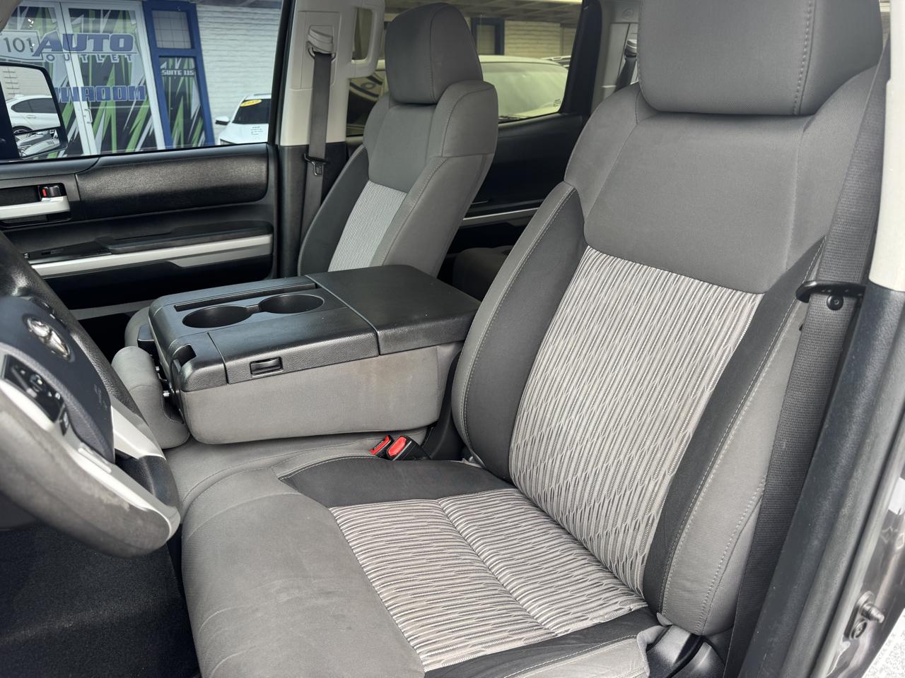 Toyota Tundra 4WD Truck CrewMax 4.6L V8 6-Spd AT SR5 (Natl) 2014