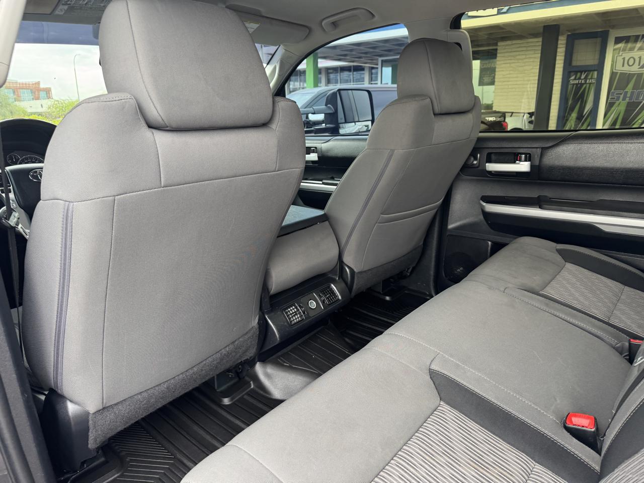 Toyota Tundra 4WD Truck CrewMax 4.6L V8 6-Spd AT SR5 (Natl) 2014