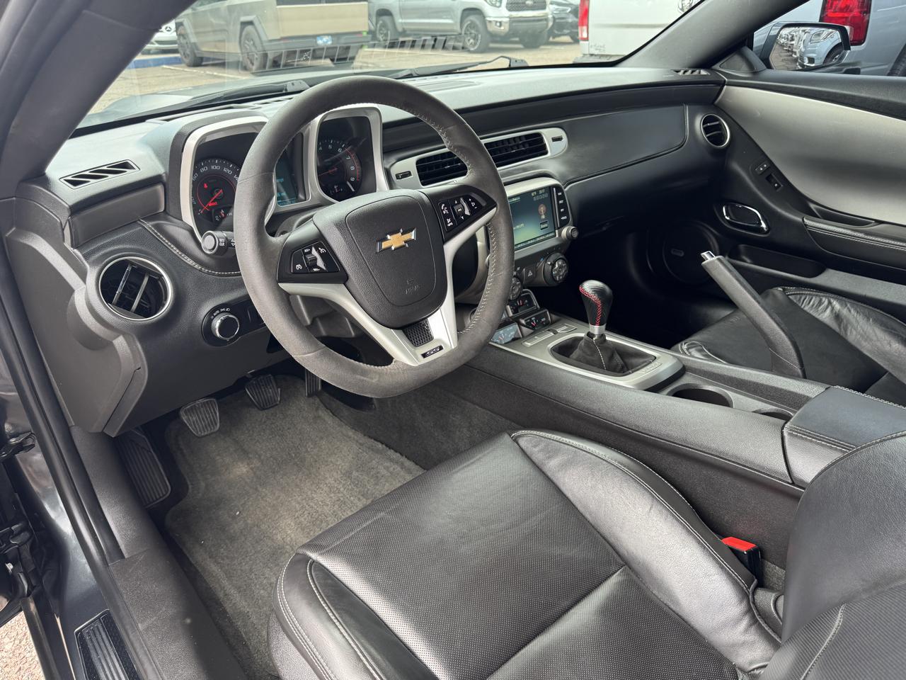 Chevrolet Camaro 2dr Cpe SS w/2SS 2013