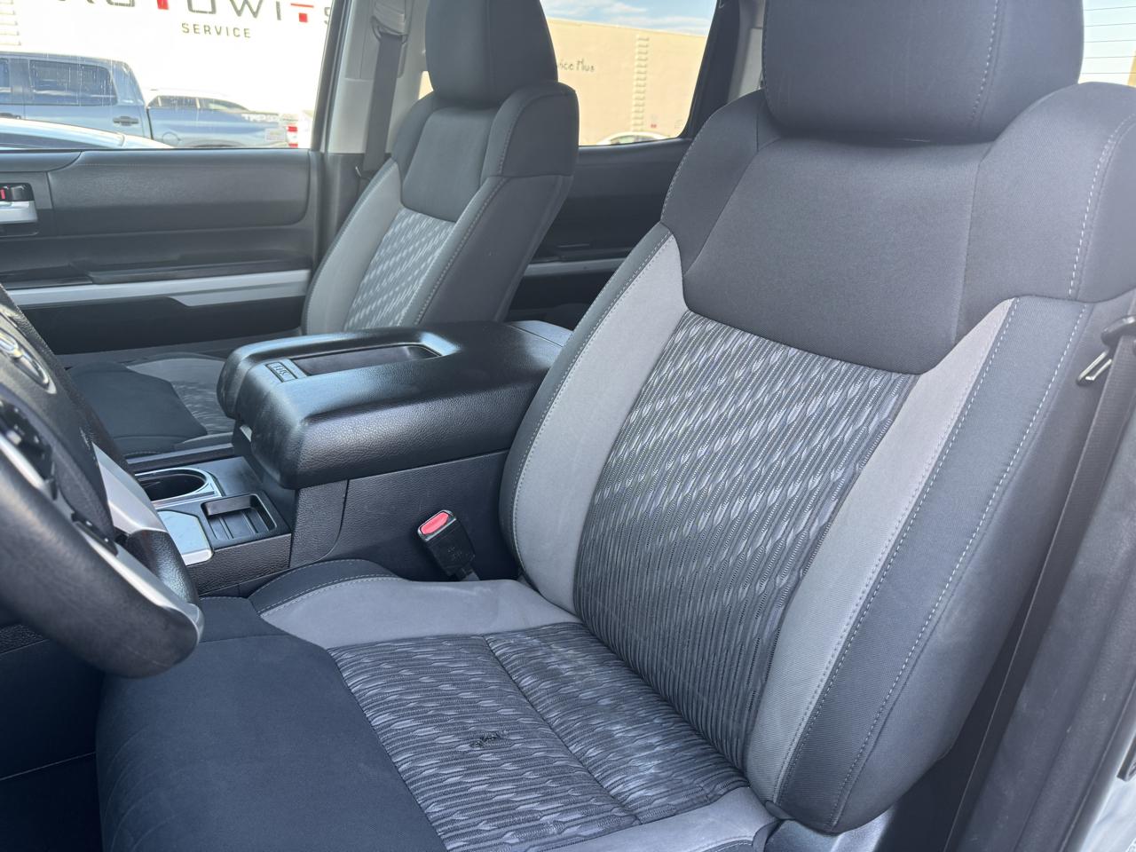 Toyota Tundra 2WD SR5 CrewMax 5.5' Bed 5.7L (Natl) 2019
