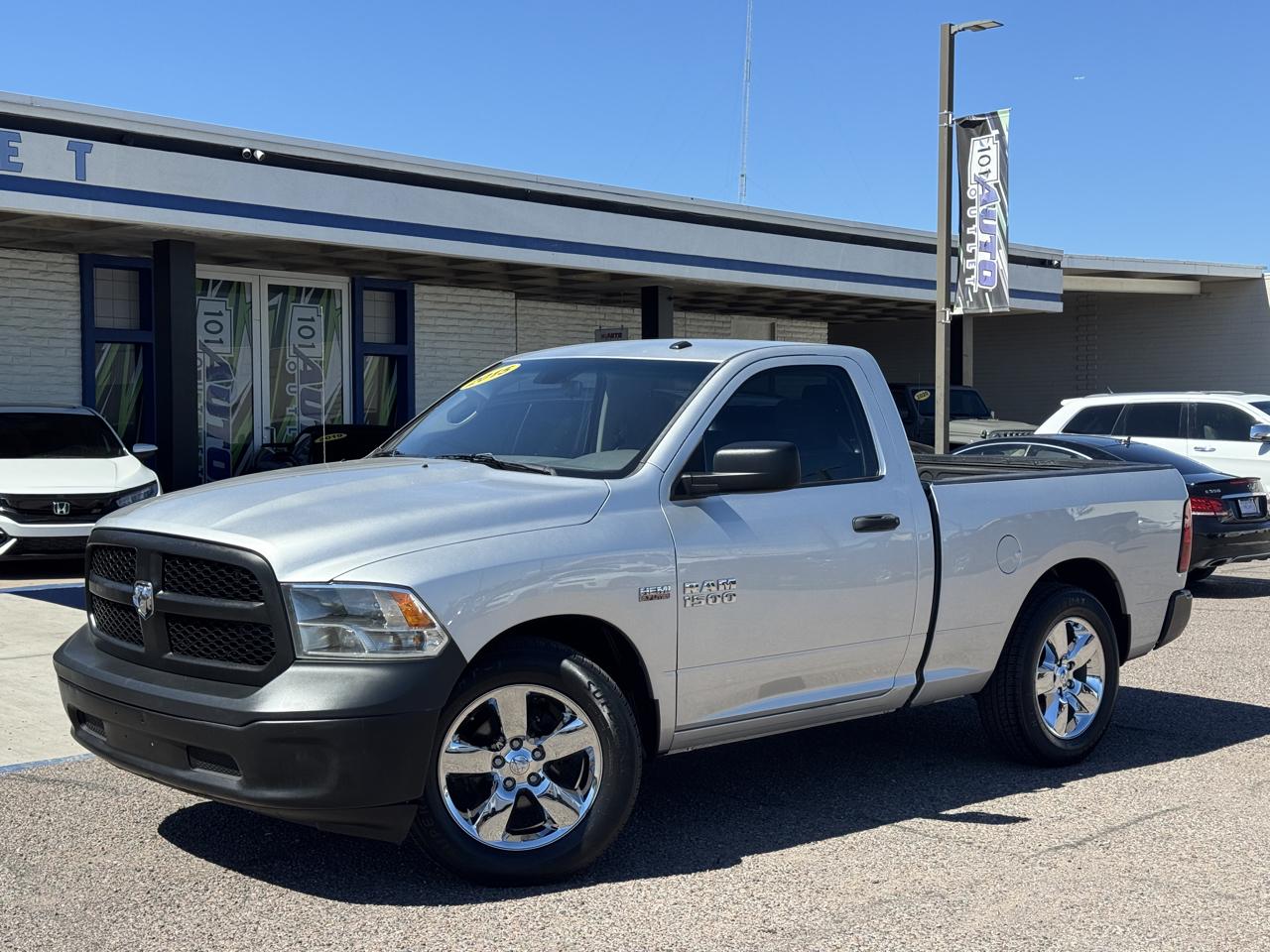 RAM 1500 2WD Reg Cab 120.5" Tradesman 2015