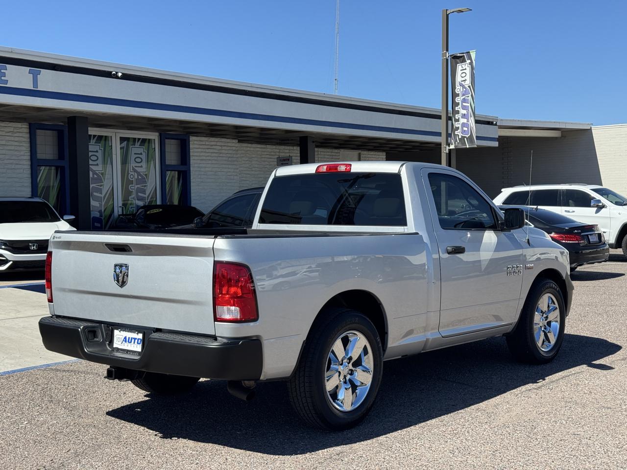 RAM 1500 2WD Reg Cab 120.5" Tradesman 2015