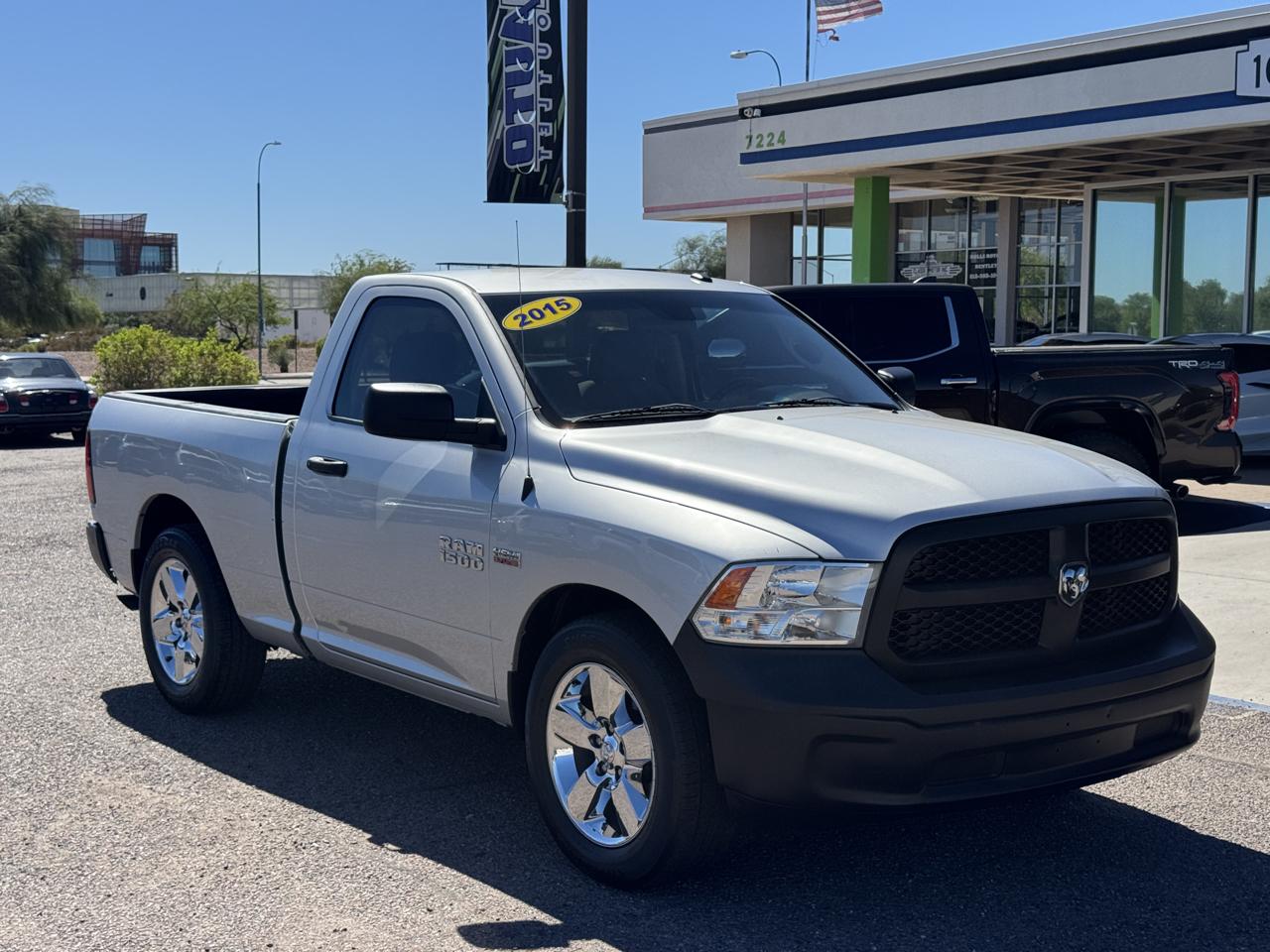 RAM 1500 2WD Reg Cab 120.5" Tradesman 2015
