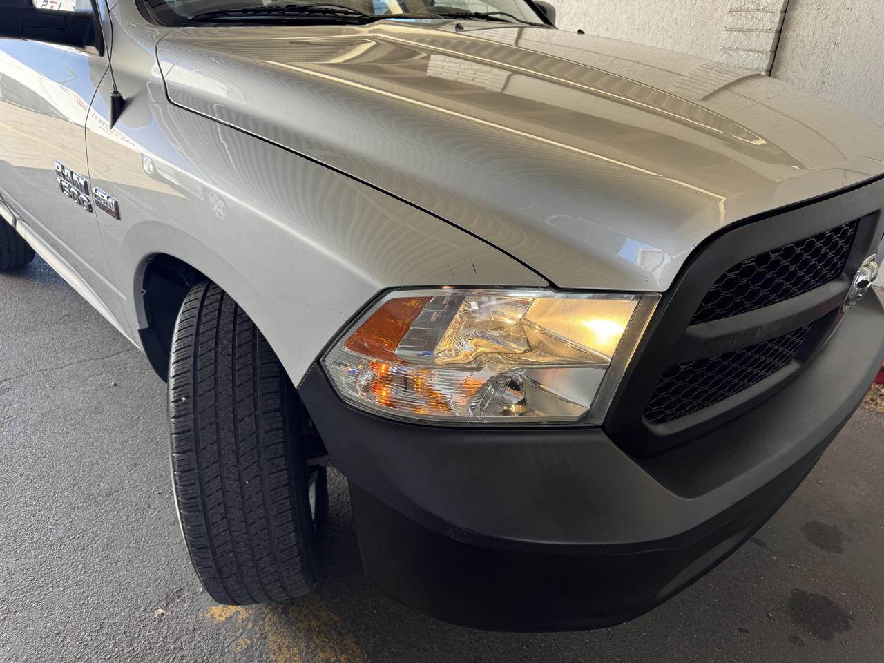 RAM 1500 2WD Reg Cab 120.5" Tradesman 2015