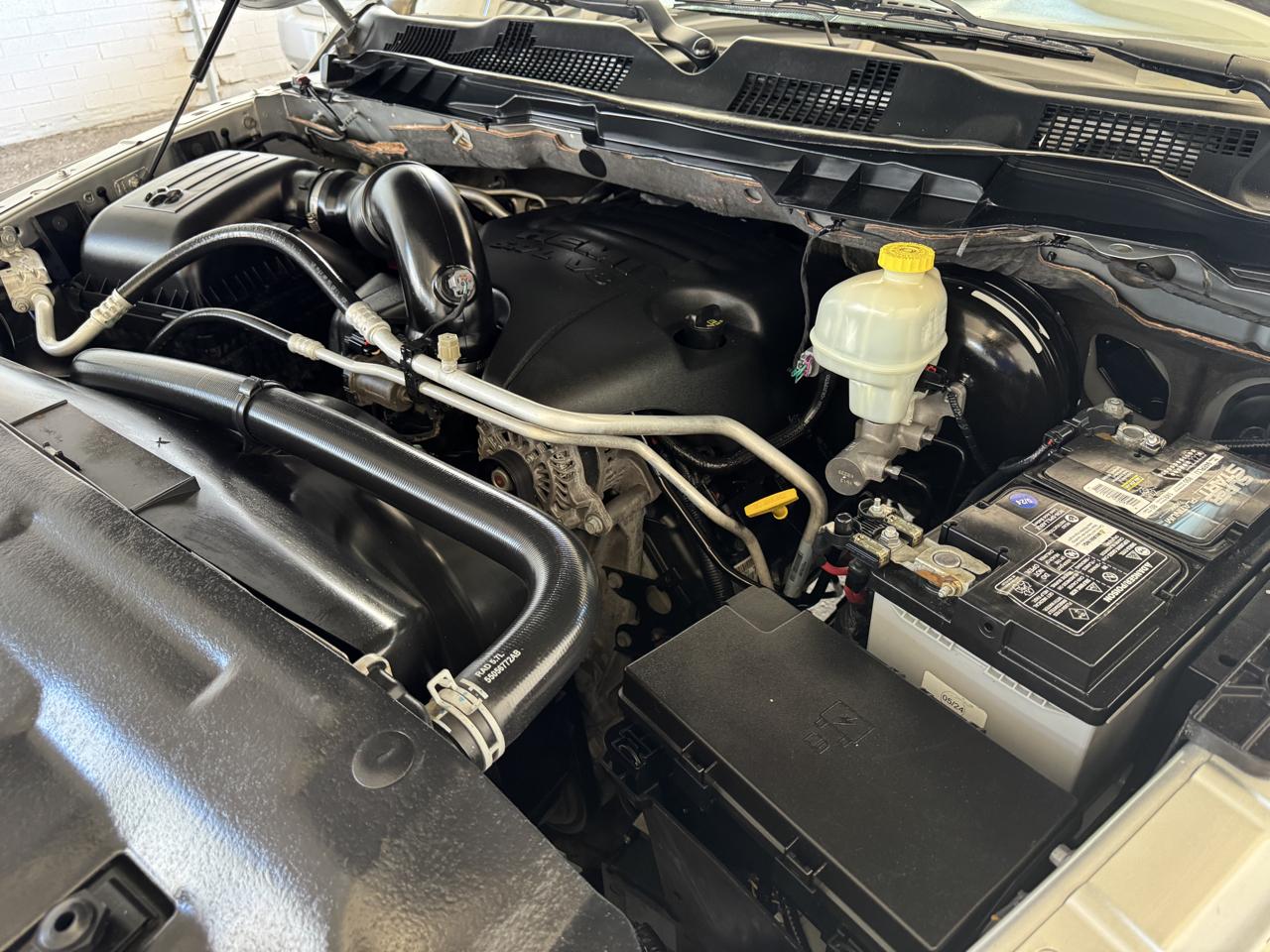 RAM 1500 2WD Reg Cab 120.5" Tradesman 2015