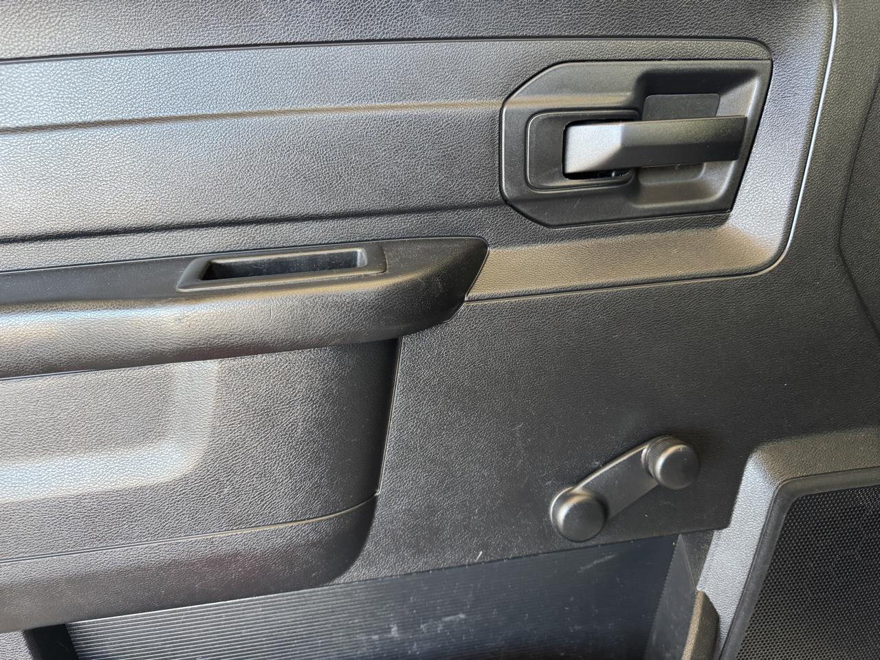 RAM 1500 2WD Reg Cab 120.5" Tradesman 2015