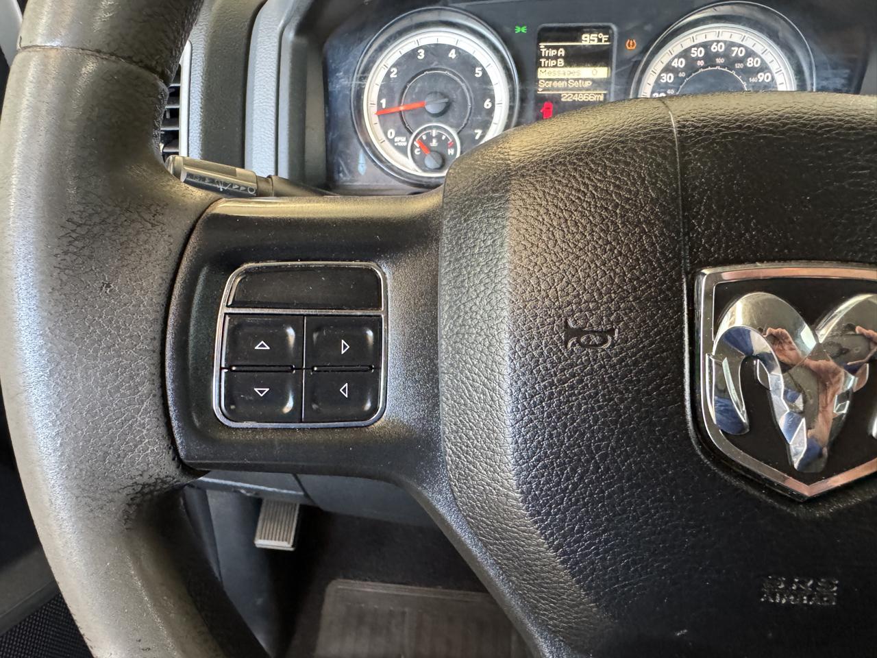 RAM 1500 2WD Reg Cab 120.5" Tradesman 2015
