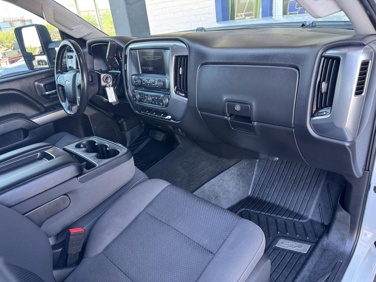 Chevrolet Silverado 2500HD 4WD Crew Cab 167.7" LT 2017