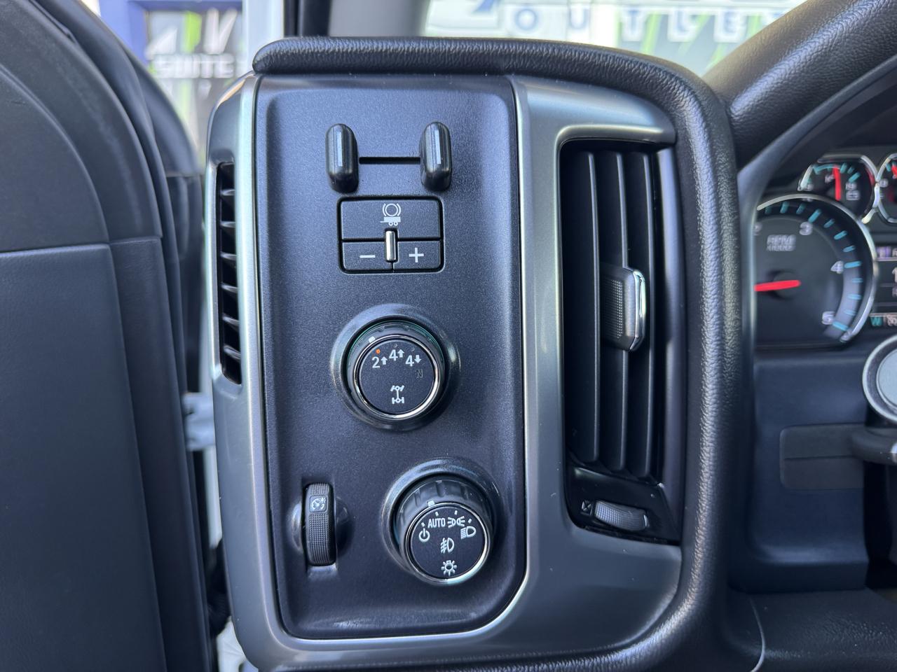 Chevrolet Silverado 2500HD 4WD Crew Cab 167.7" LT 2017