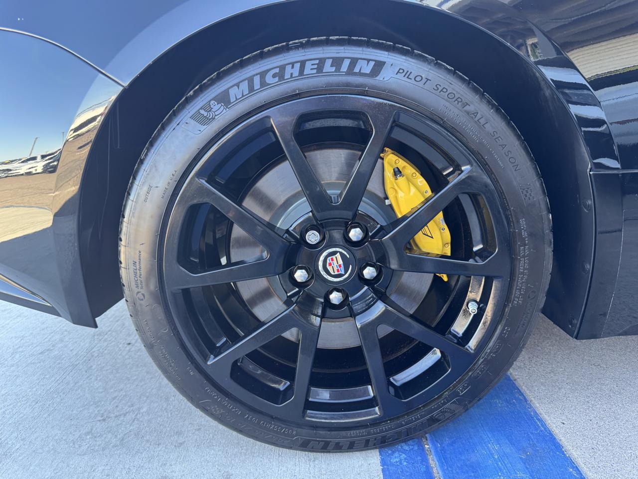 Cadillac CTS-V Coupe 2dr Cpe 2012