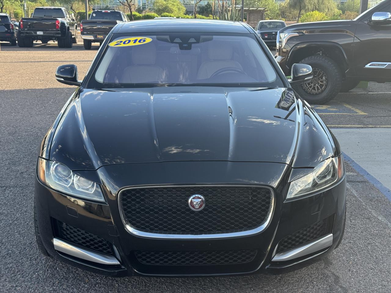 Jaguar XF 4dr Sdn 35t Premium RWD 2016