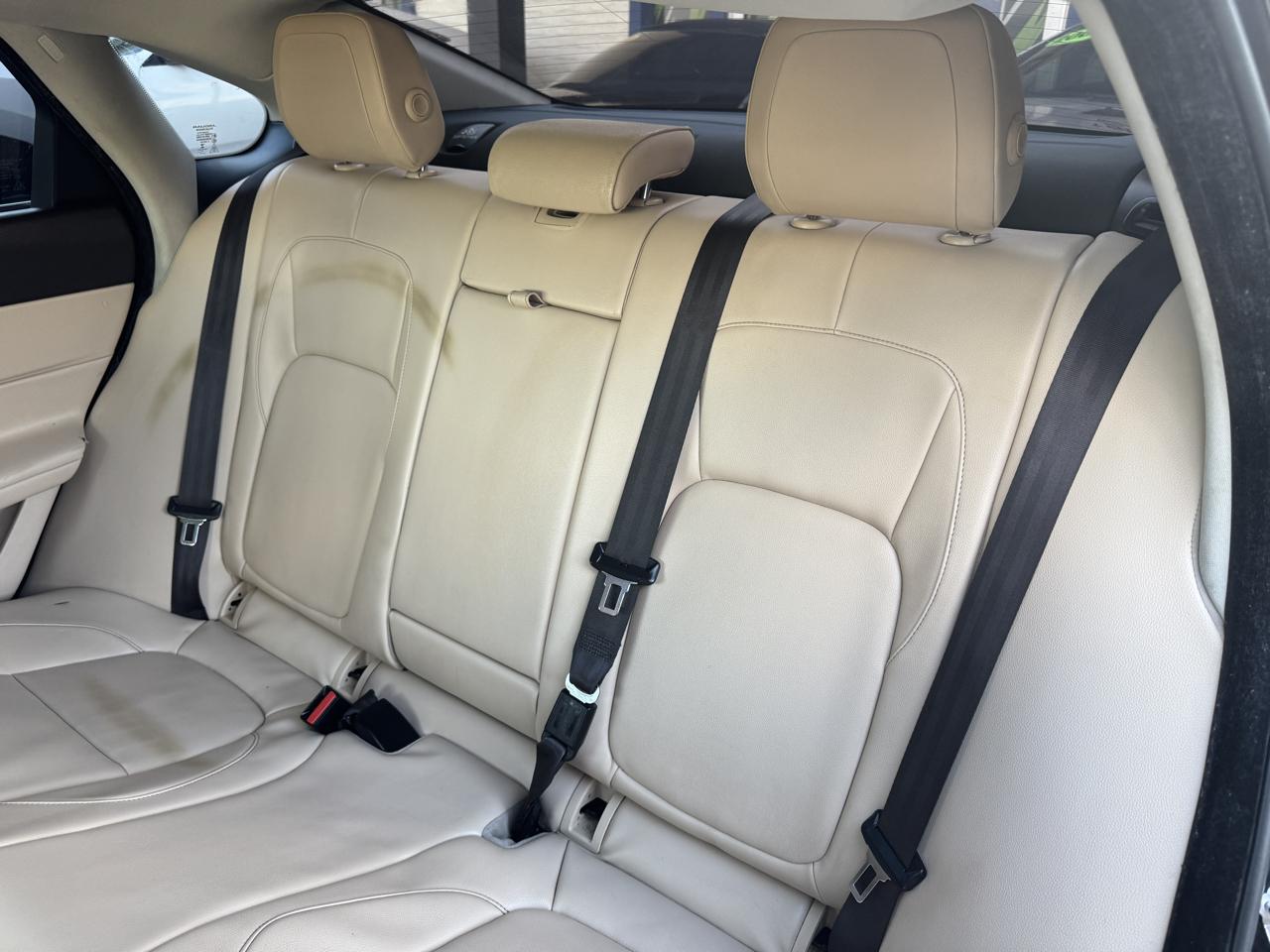 Jaguar XF 4dr Sdn 35t Premium RWD 2016