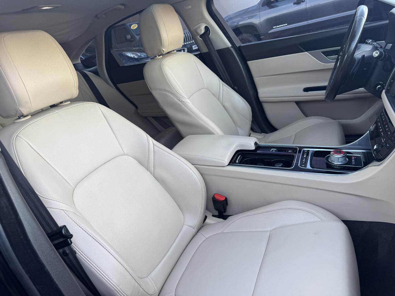 Jaguar XF 4dr Sdn 35t Premium RWD 2016