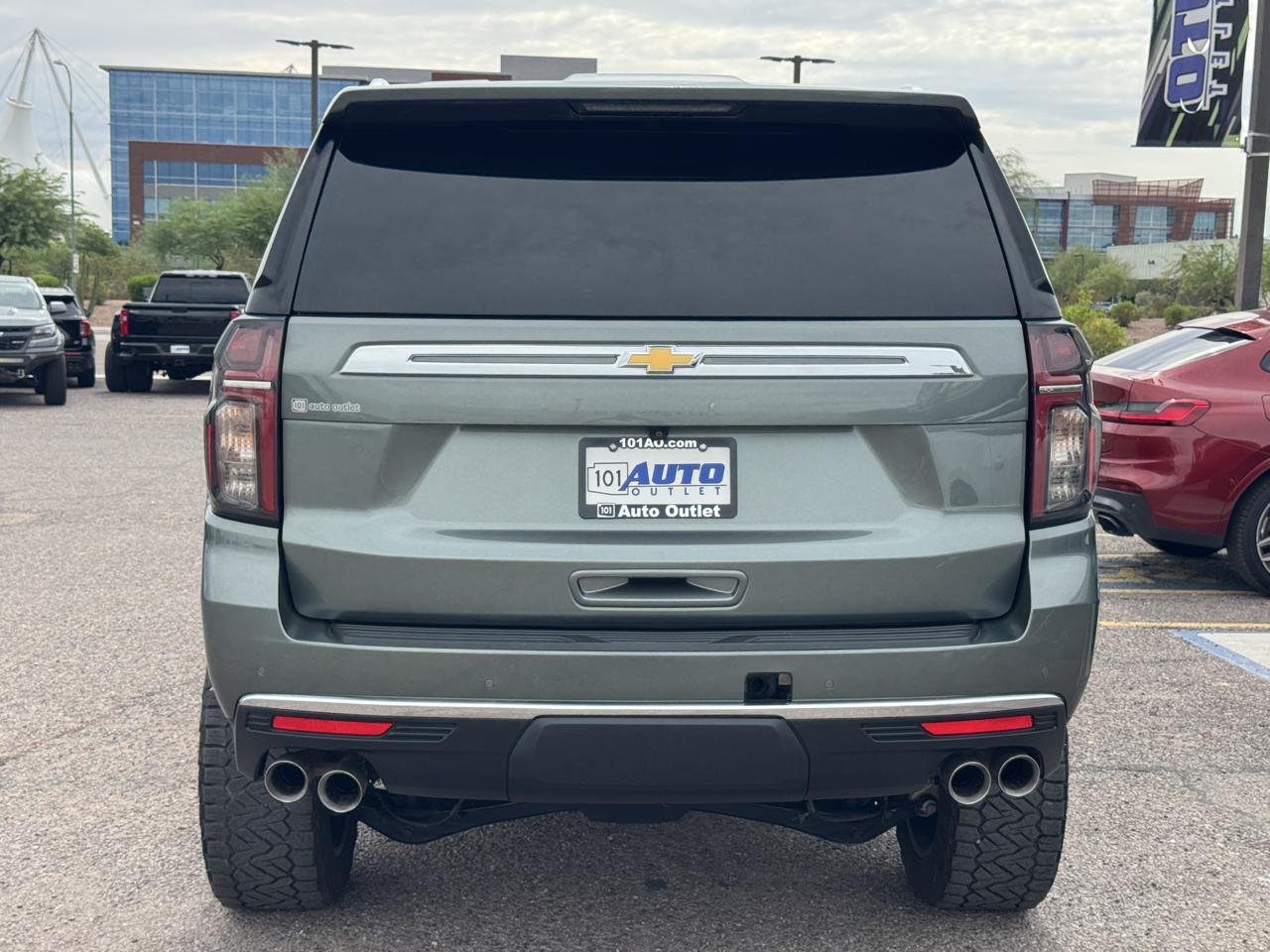 Chevrolet Suburban 4WD 4dr Premier 2023