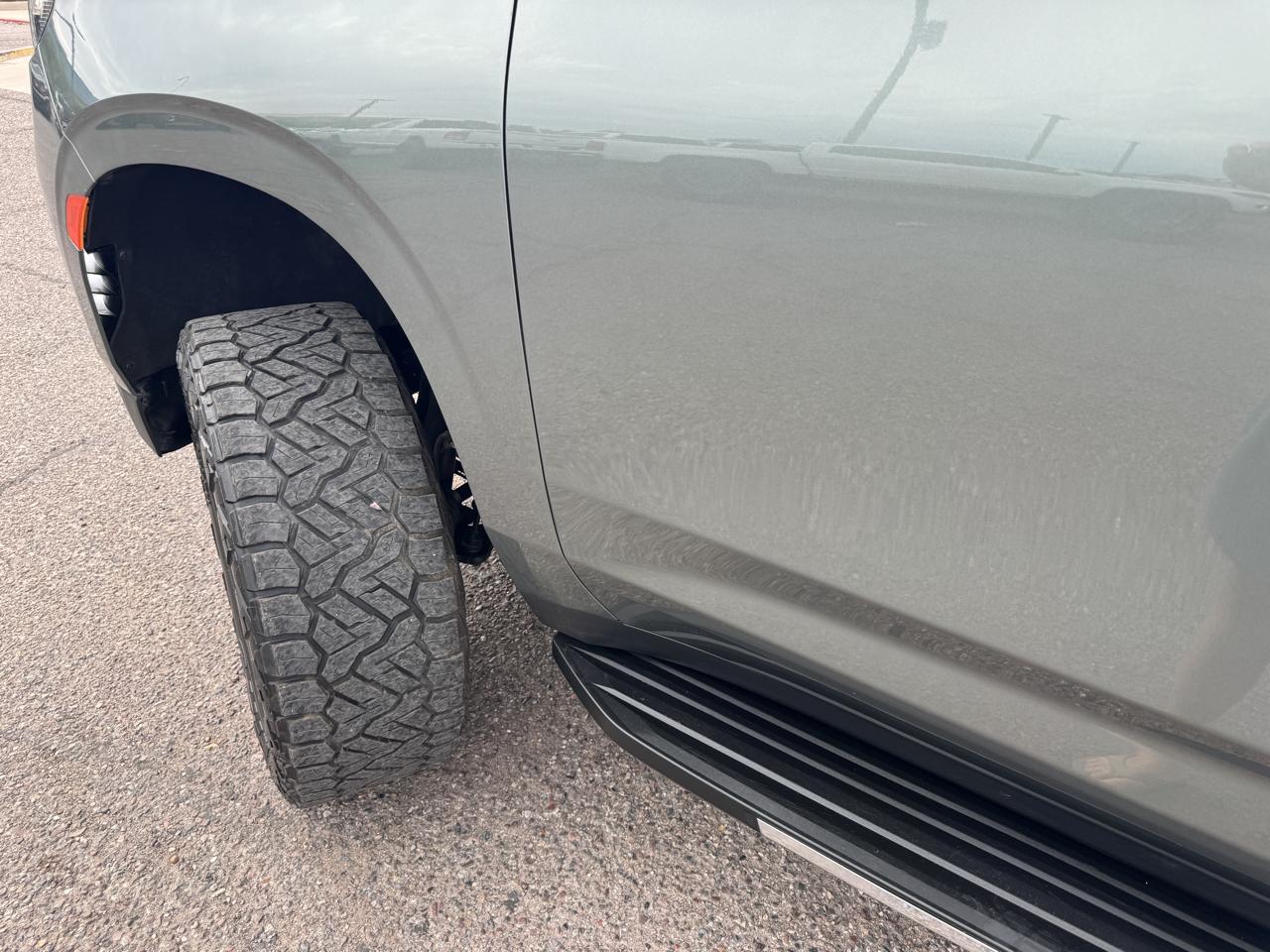 Chevrolet Suburban 4WD 4dr Premier 2023