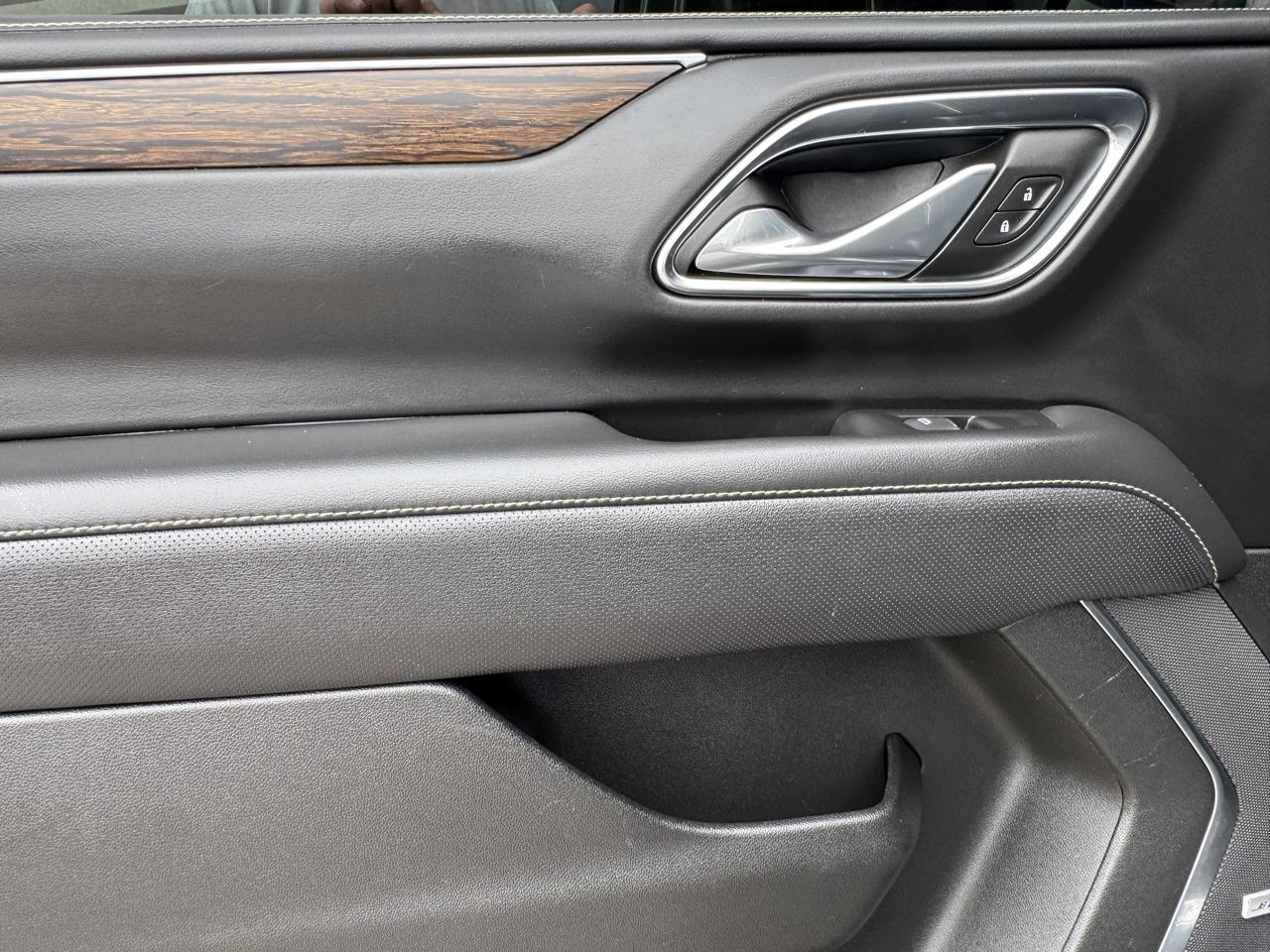 Chevrolet Suburban 4WD 4dr Premier 2023
