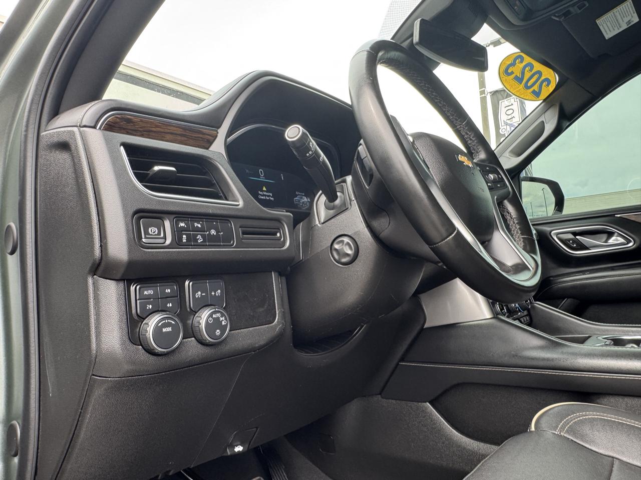 Chevrolet Suburban 4WD 4dr Premier 2023