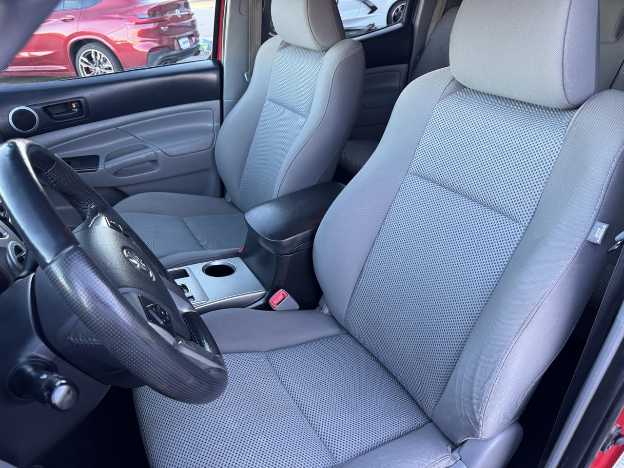 Toyota Tacoma 4WD Double Cab V6 MT (Natl) 2014