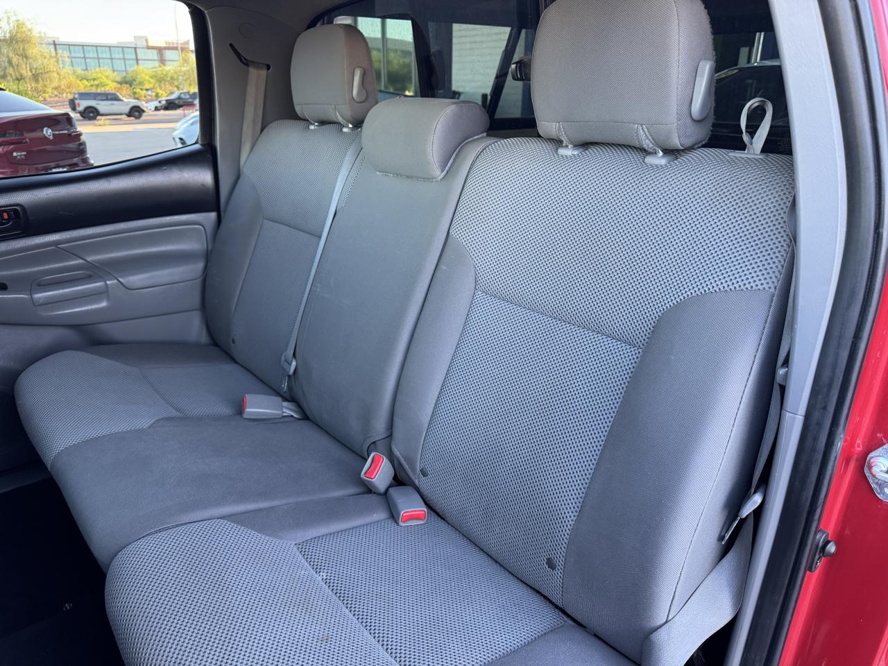 Toyota Tacoma 4WD Double Cab V6 MT (Natl) 2014
