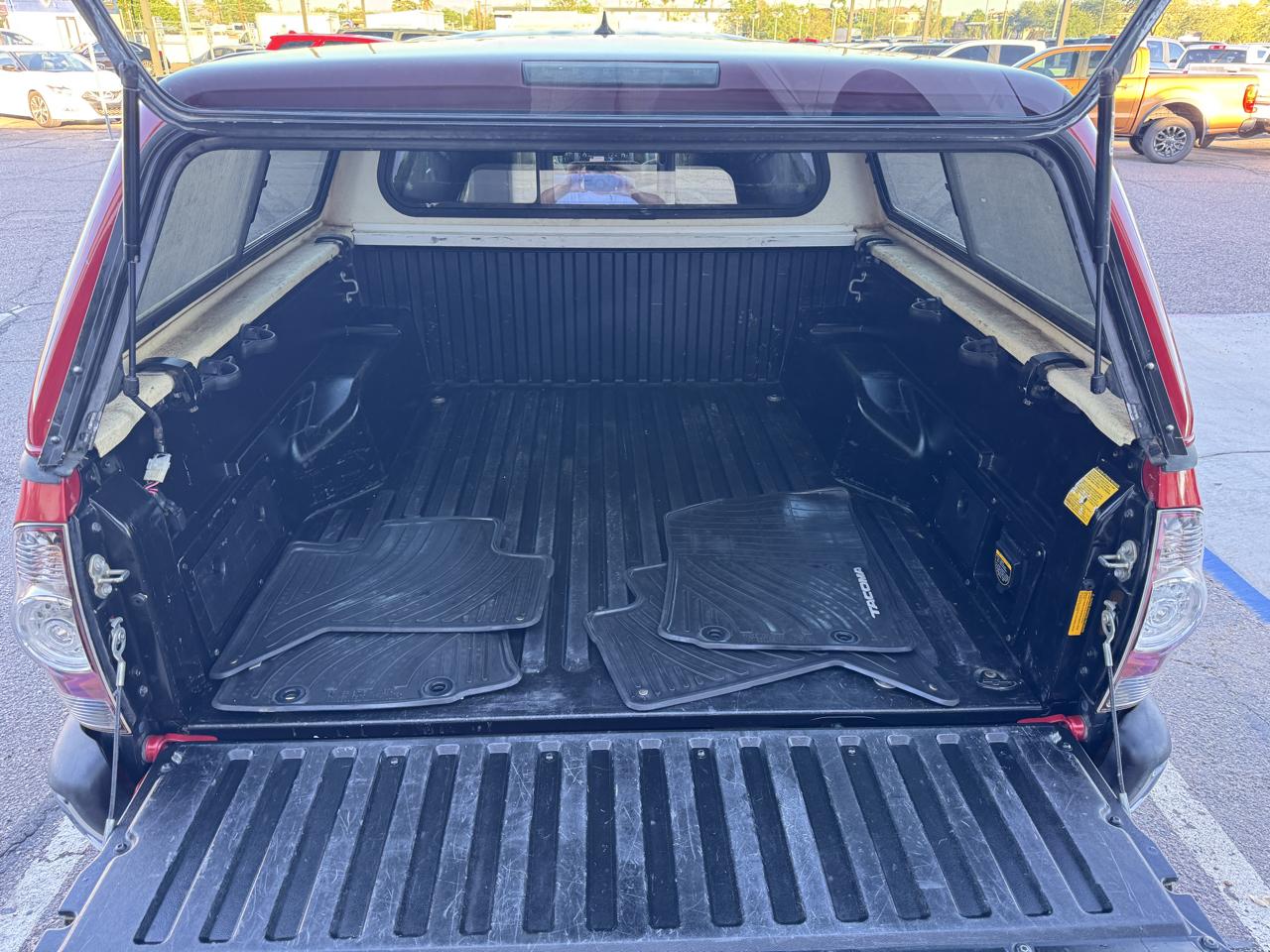 Toyota Tacoma 4WD Double Cab V6 MT (Natl) 2014