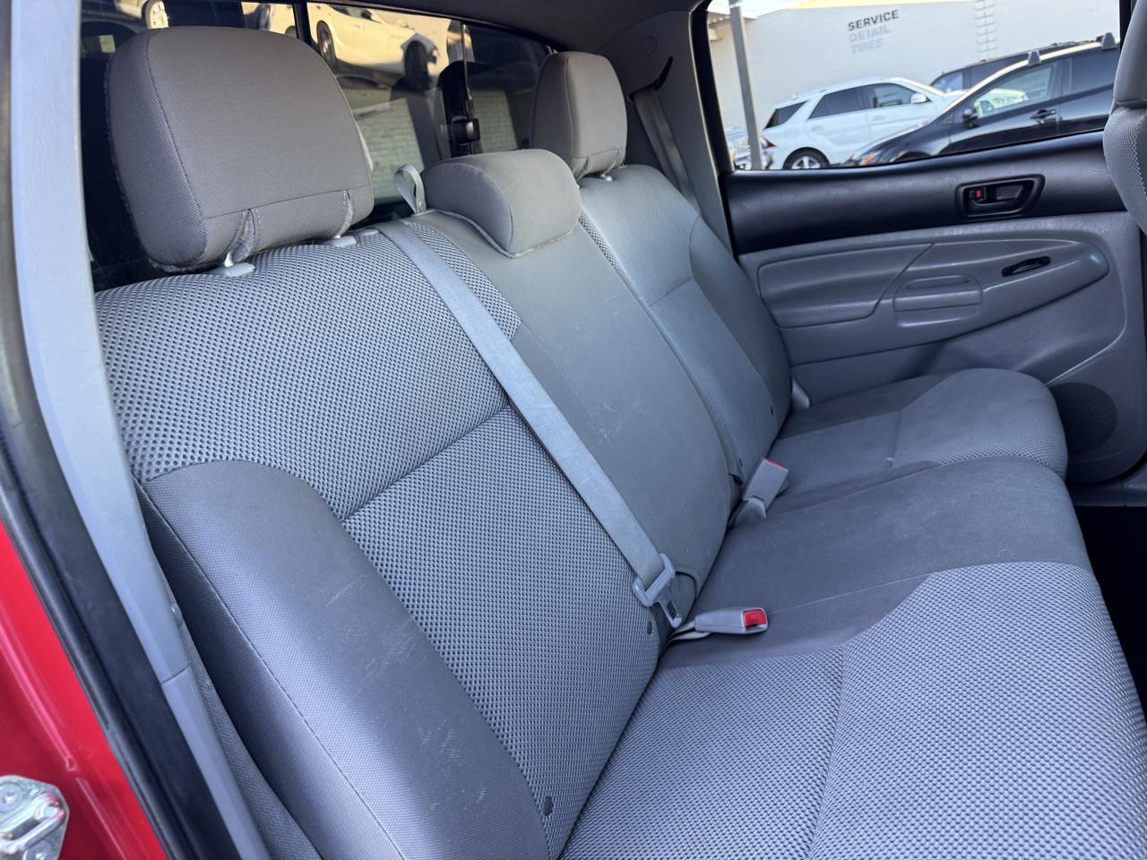 Toyota Tacoma 4WD Double Cab V6 MT (Natl) 2014