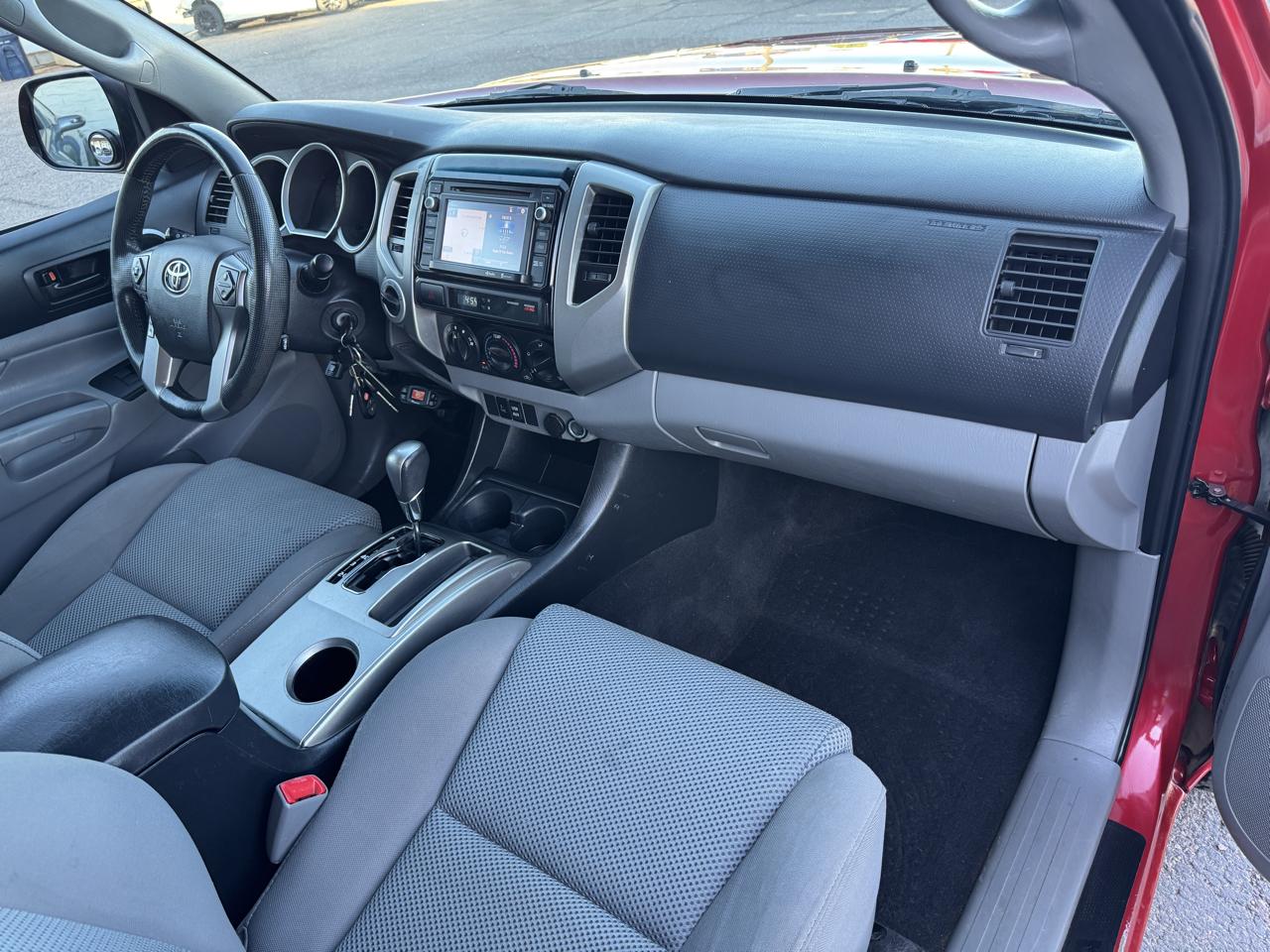 Toyota Tacoma 4WD Double Cab V6 MT (Natl) 2014